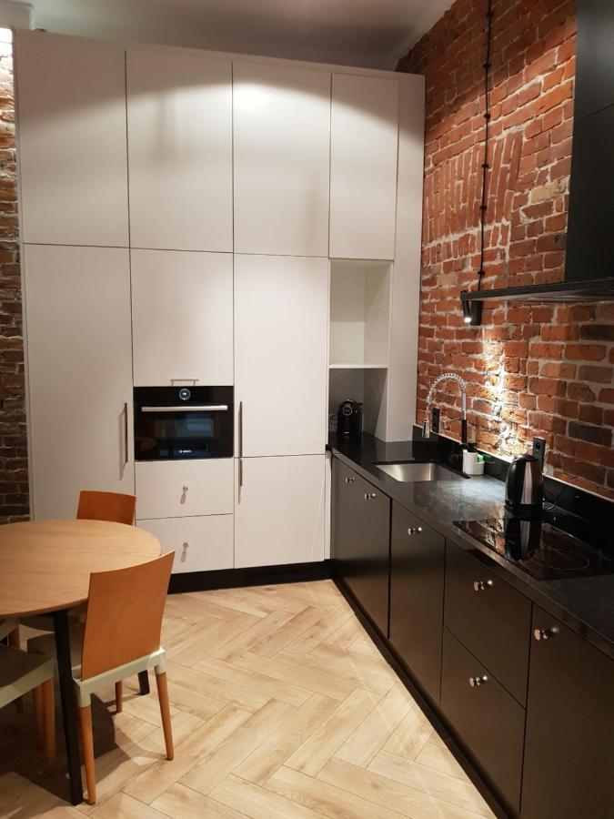 Apartamenty Carskie Koszary Замостя Екстер'єр фото